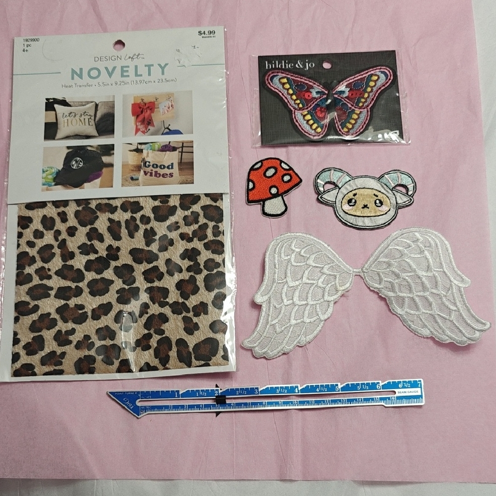 Novelty Patch Set with Animal and Nature Motifs